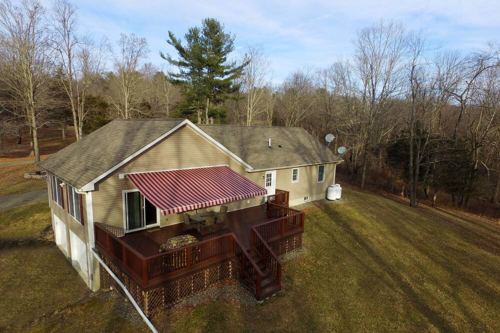 Photo of Others in Hollowville