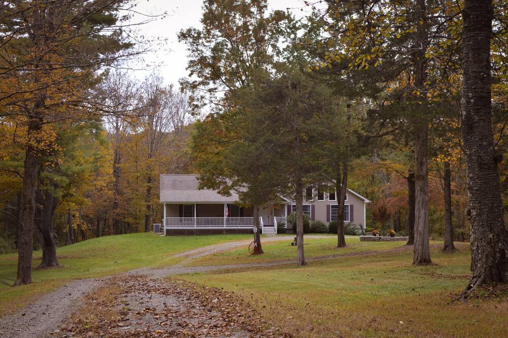 Photo of Others in Hollowville