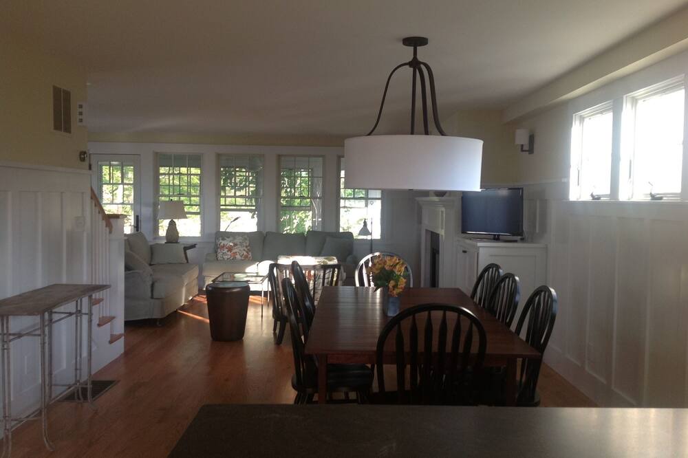 Photo of Bedroom in Hampton