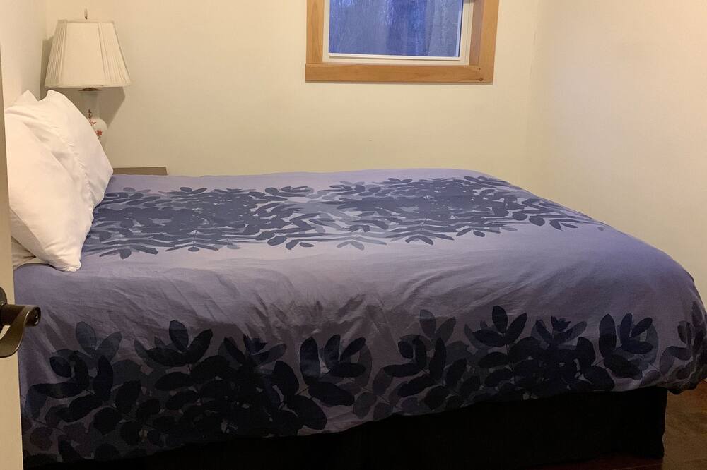 Photo of Bedroom in North Troy