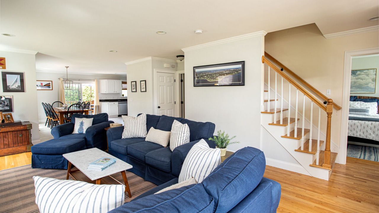 Photo of Livingroom in Newport East