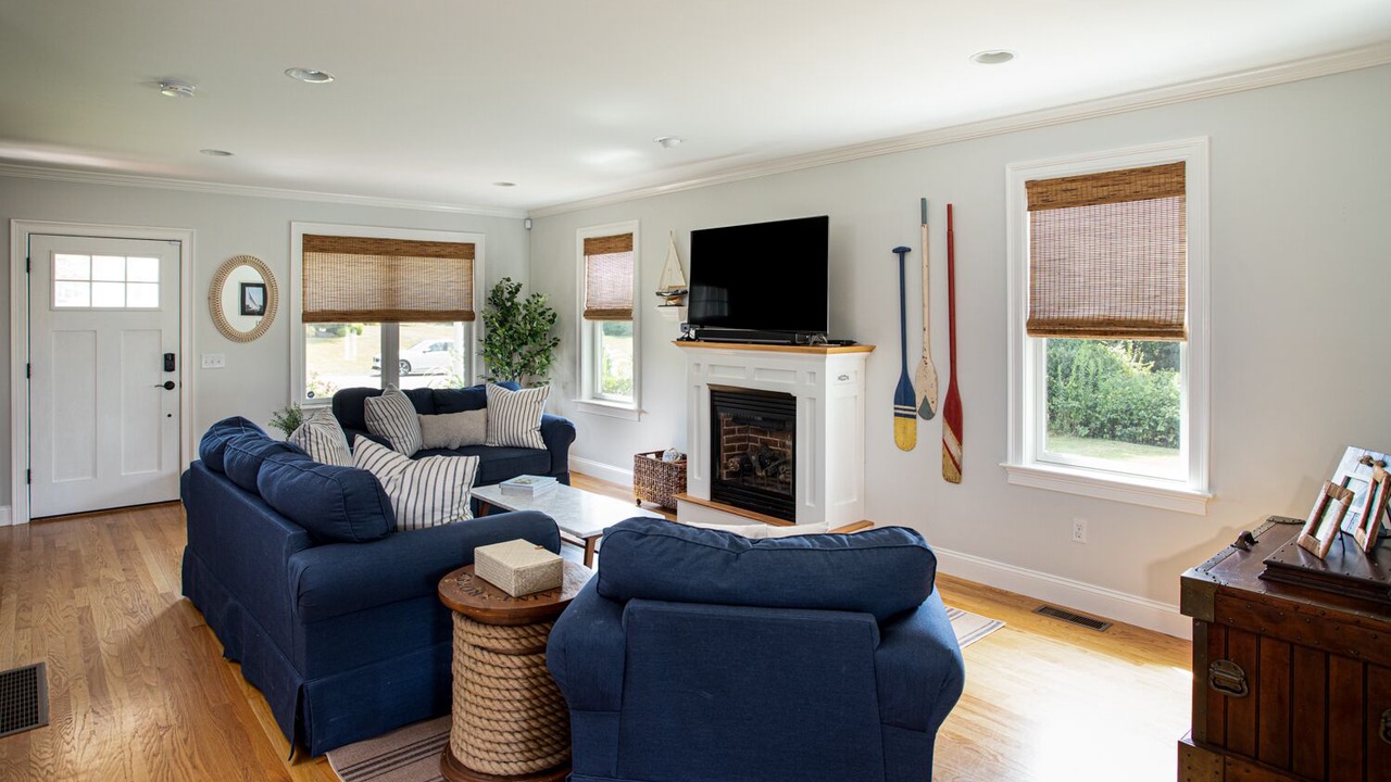 Photo of Livingroom in Newport East