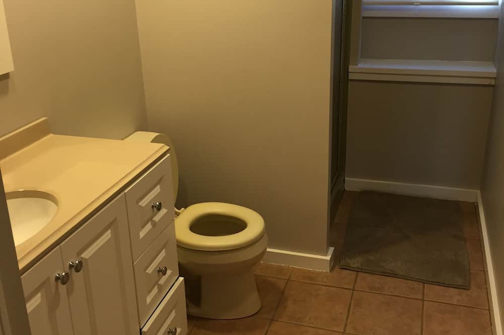 Photo of Bathroom in Sherwood Forest