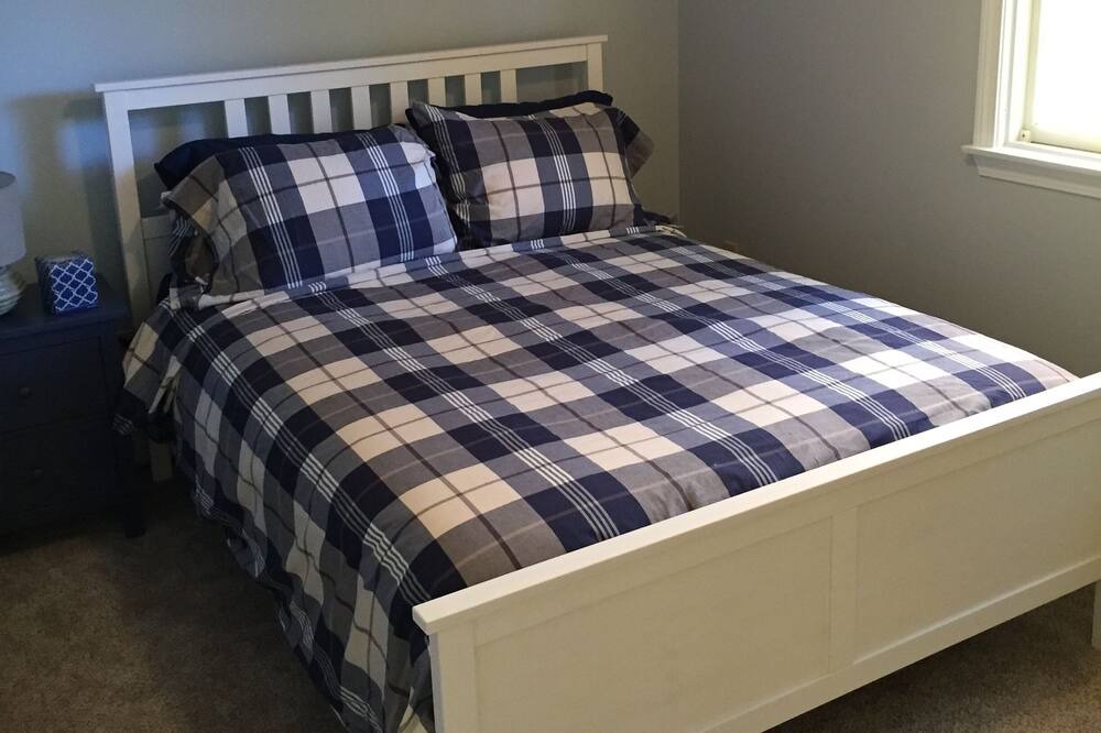 Photo of Bedroom in Sherwood Forest