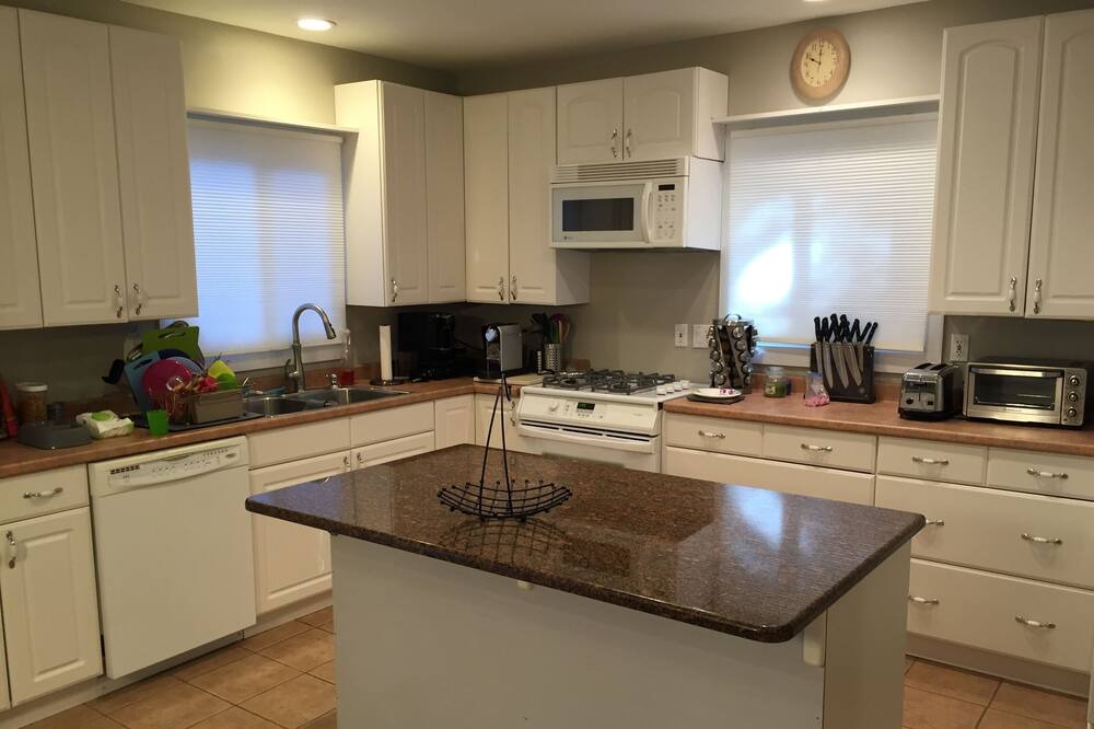 Photo of Kitchen in Sherwood Forest