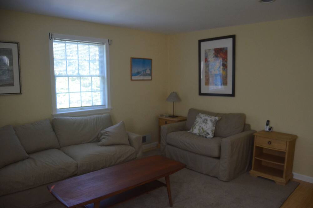 Photo of Livingroom in Chilmark