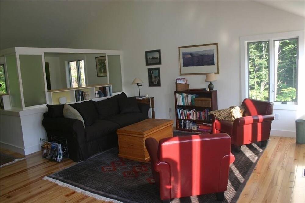 Photo of Bedroom in Belmont