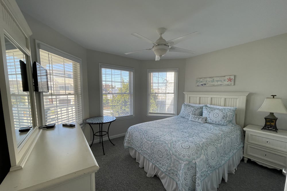 Photo of Bedroom in Ship Bottom