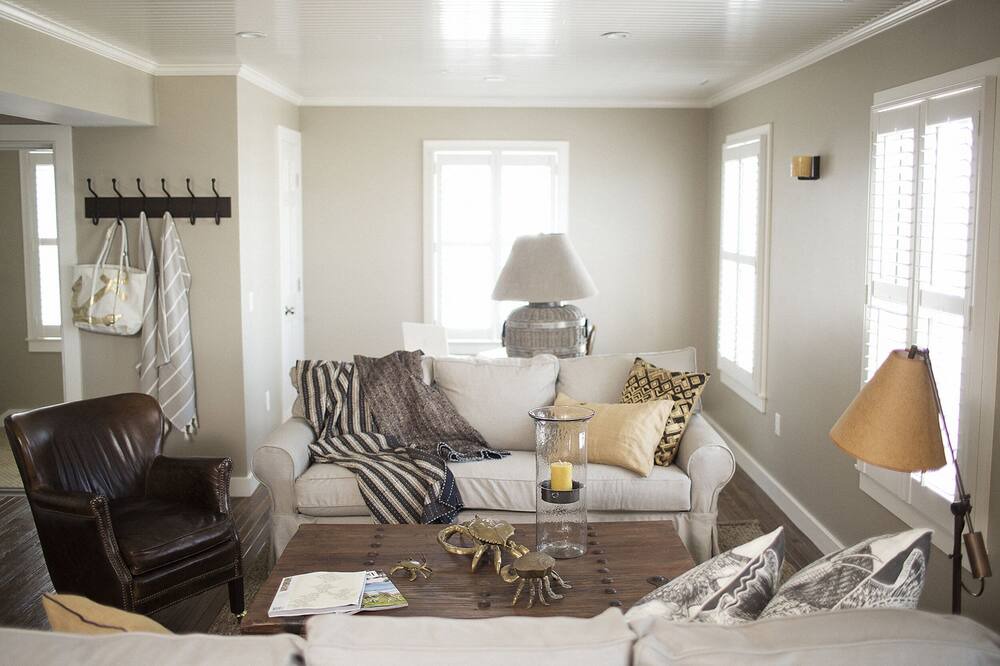 Photo of Livingroom in Watch Hill Historic District