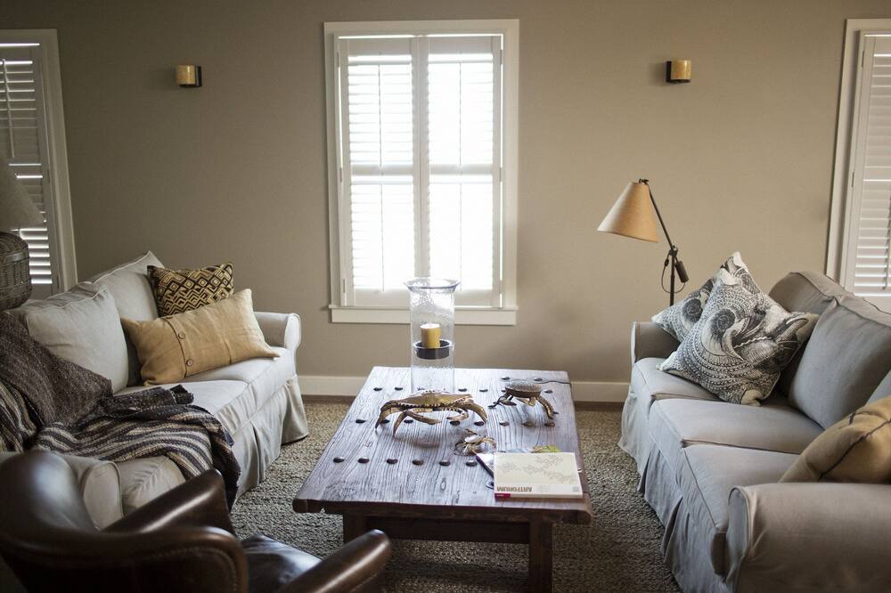 Photo of Livingroom in Watch Hill Historic District