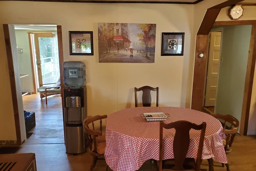 Photo of Kitchen in Groveton