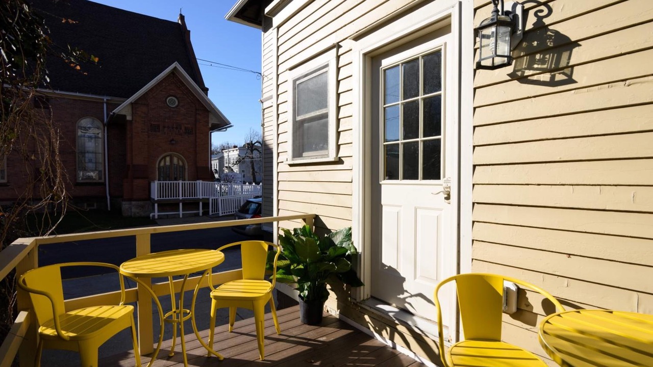 Photo of Patio Balcony in Hudson