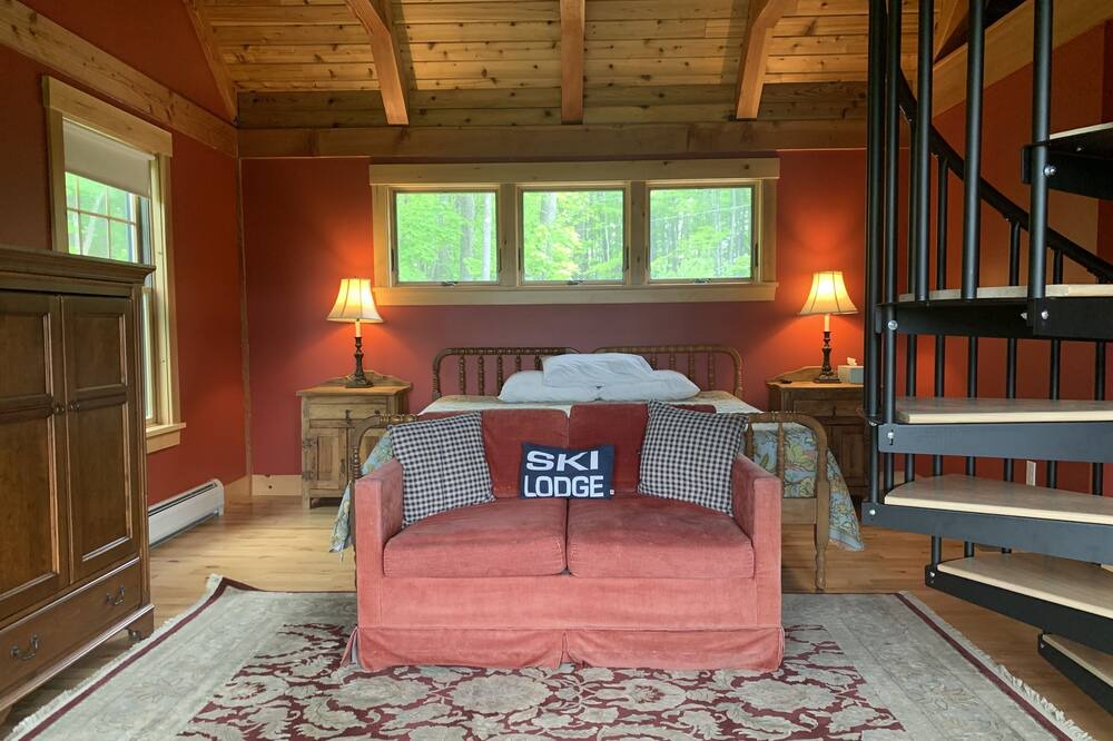 Photo of Bedroom in East Burke