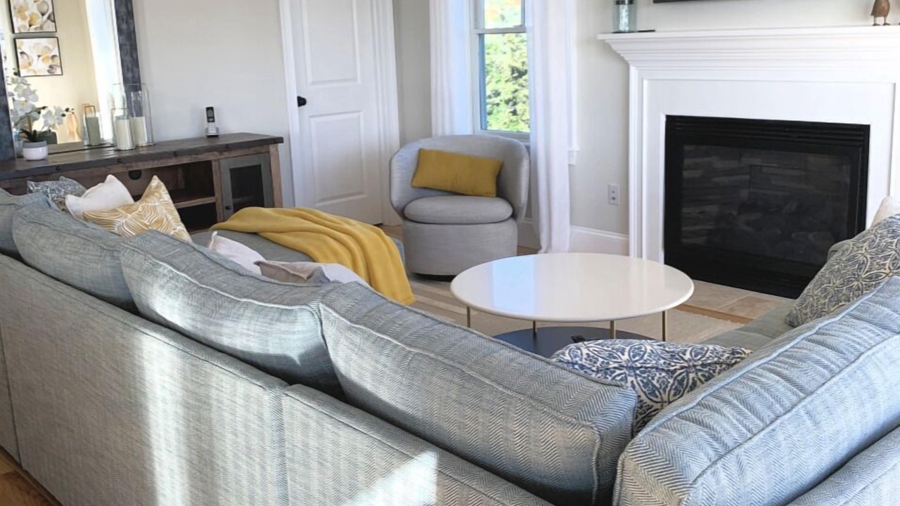 Photo of Livingroom in East Chop
