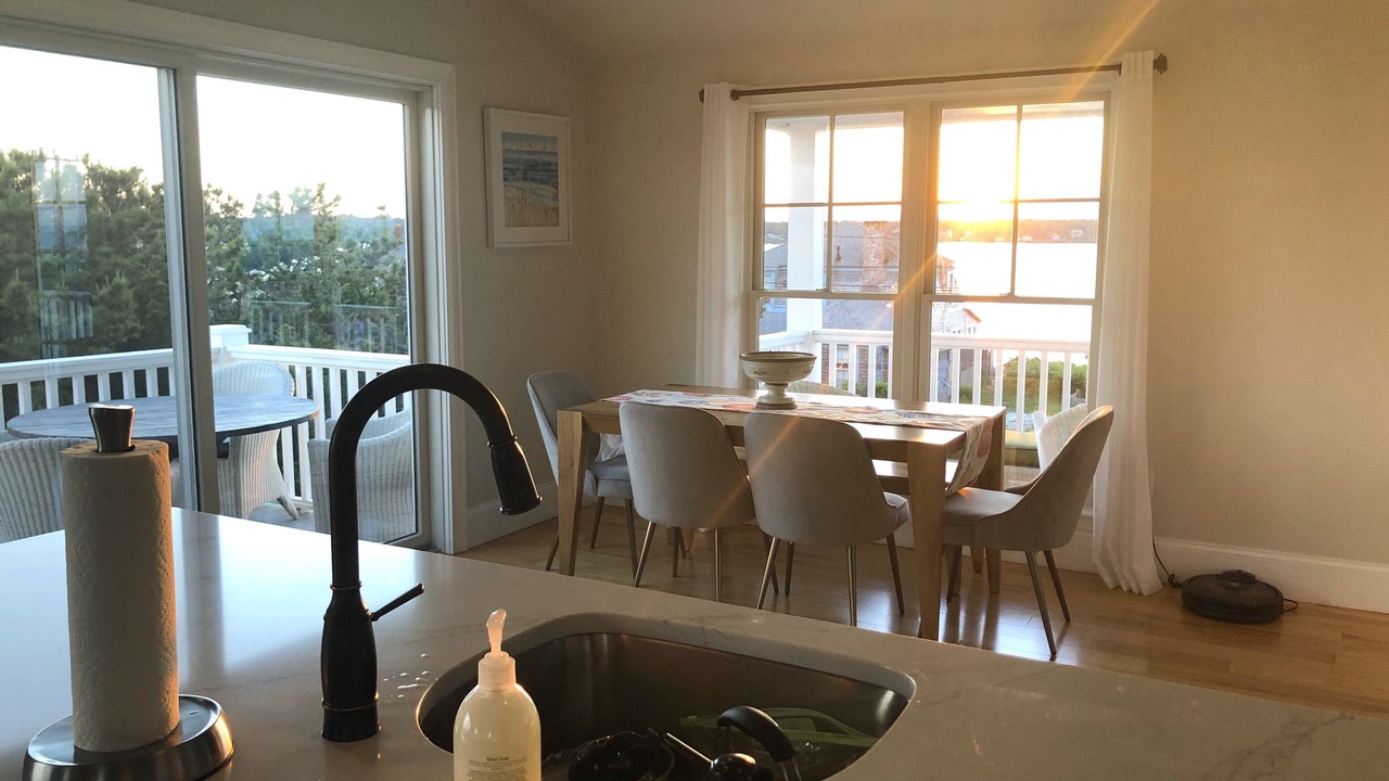 Photo of Livingroom in East Chop