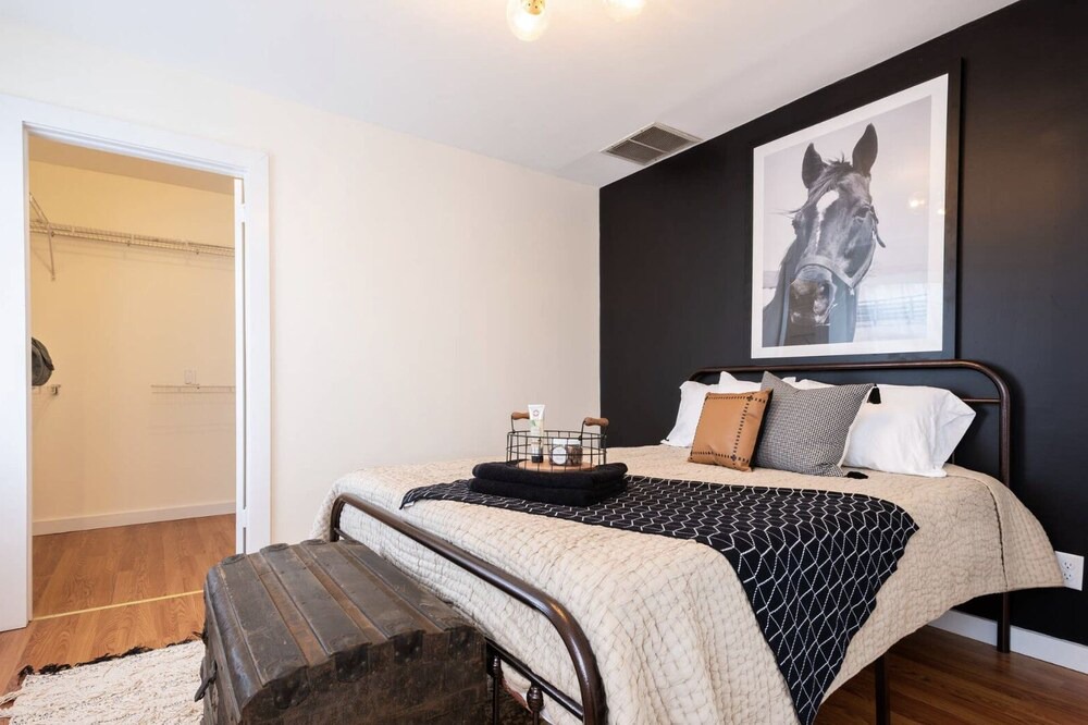 Photo of Bedroom in Hudson