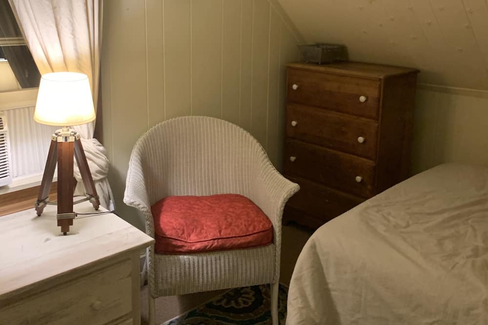 Photo of Bedroom in Tisbury