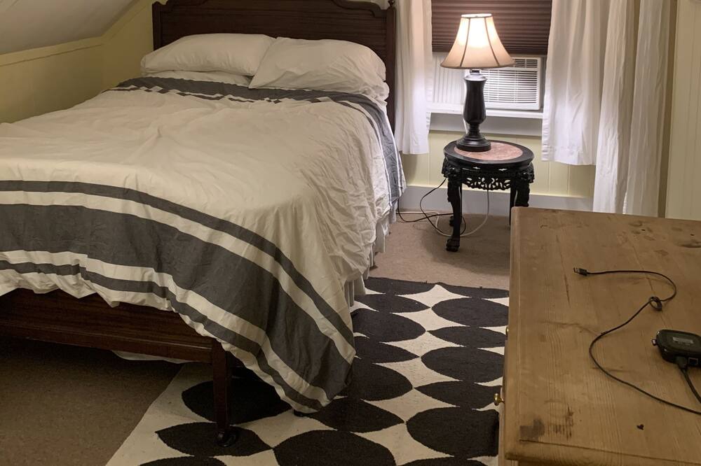 Photo of Bedroom in Tisbury