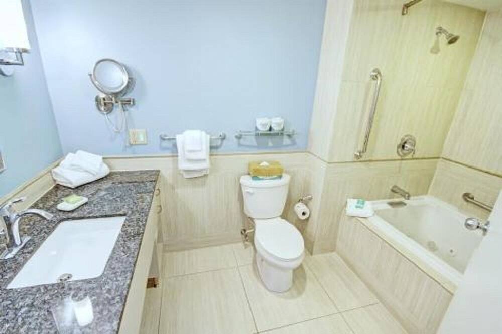 Photo of Bathroom in The Point