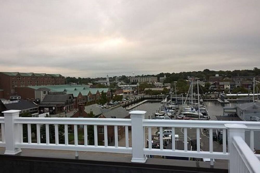 Photo of Patio Balcony in The Point