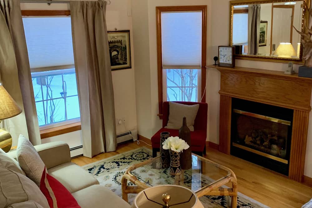 Photo of Livingroom in Kennebunk