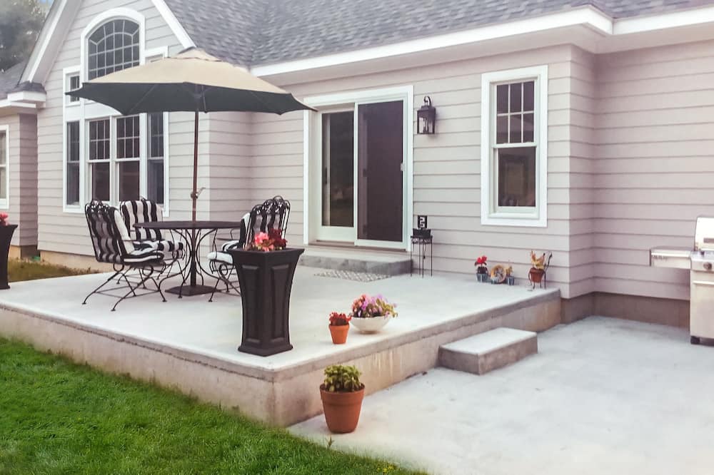 Photo of Patio Balcony in Watch Hill