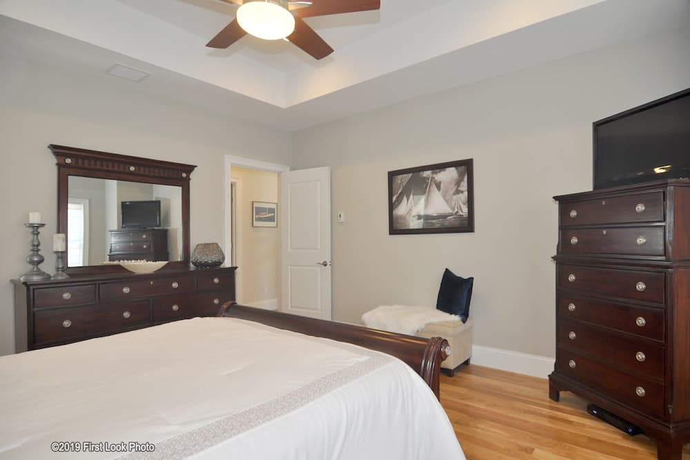Photo of Bedroom in Watch Hill