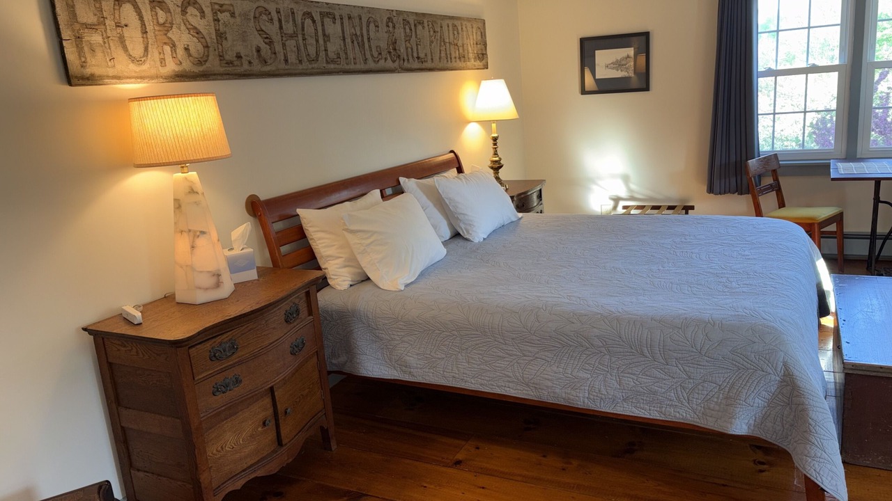 Photo of Bedroom in Walpole