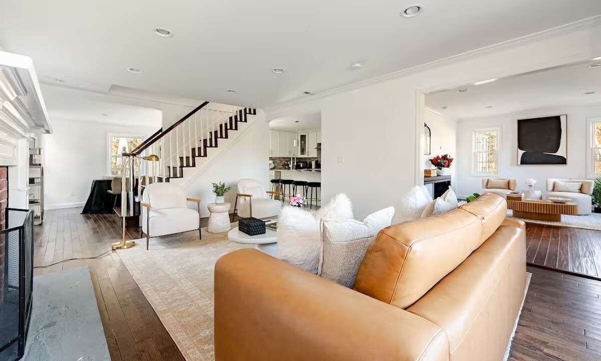 Photo of Livingroom in Norwalk