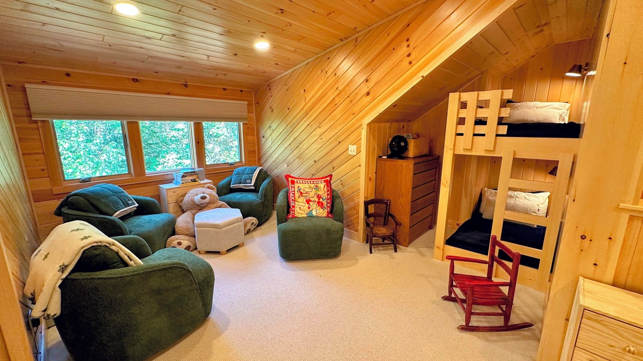 Photo of Others in Bretton Woods