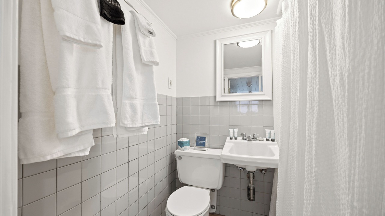 Photo of Bathroom in Higgins Beach