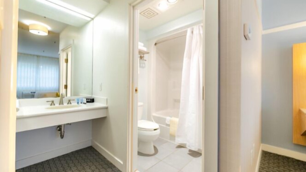 Photo of Bathroom in Mashantucket