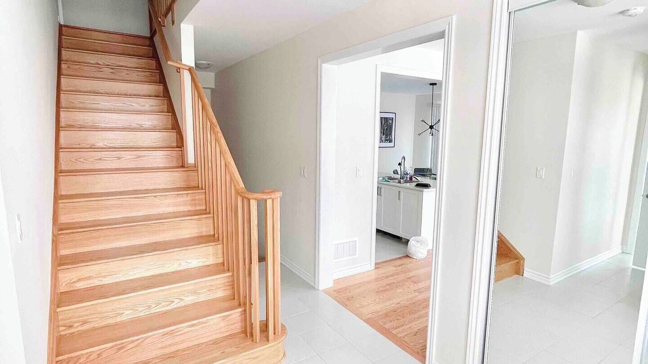 Photo of Livingroom in Thorold
