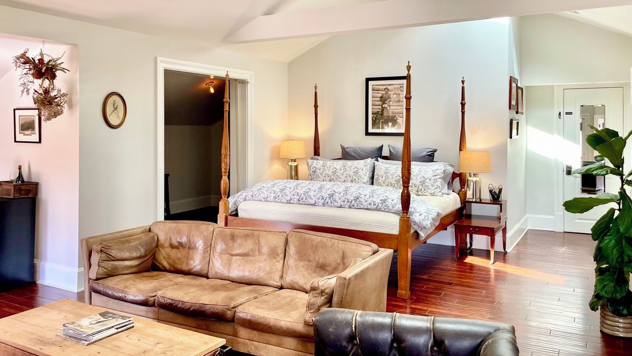 Photo of Livingroom in Hudson