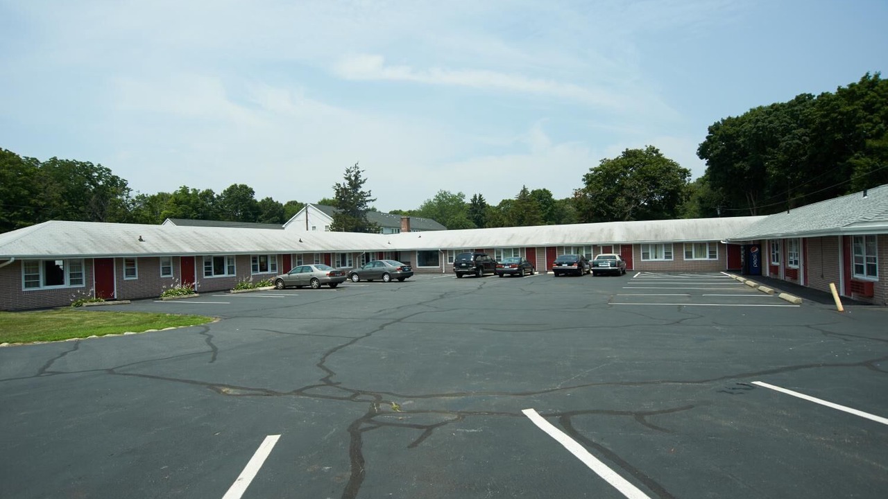 Photo of Others in Clinton