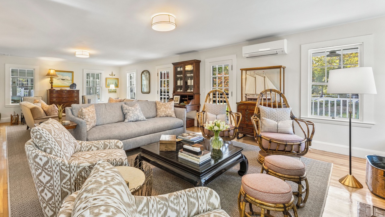 Photo of Livingroom in Sea Pines