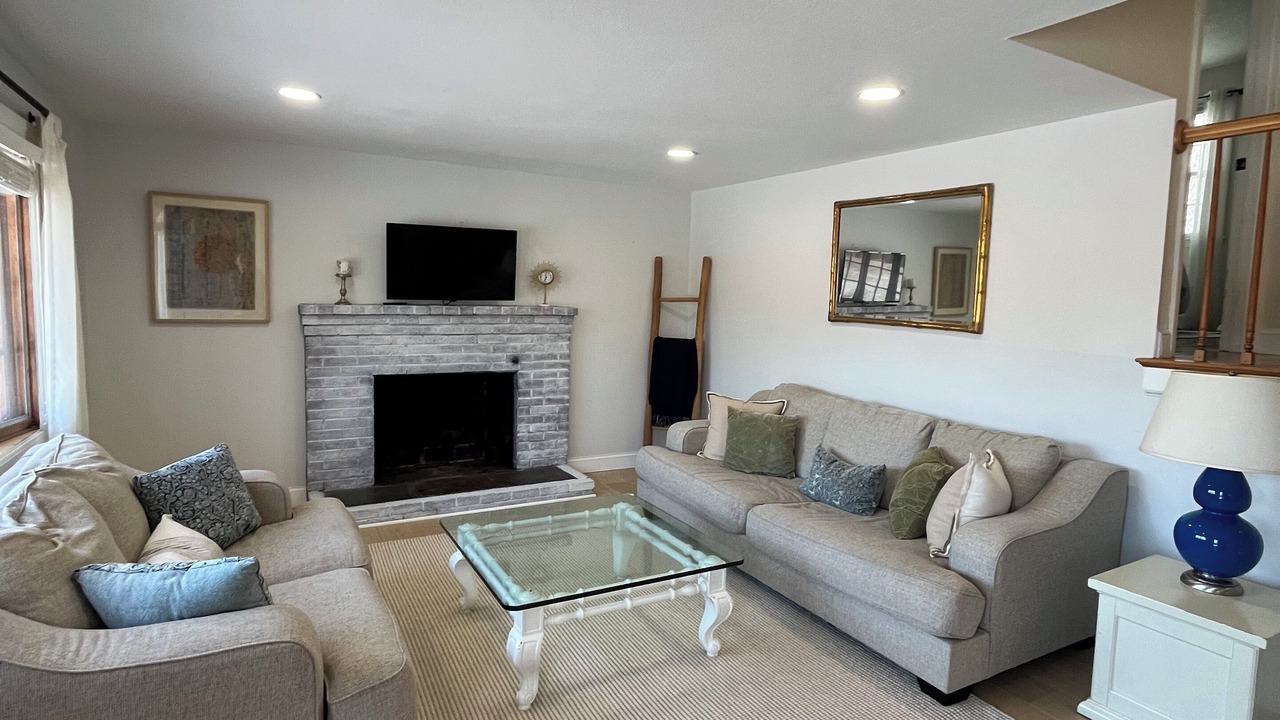 Photo of Livingroom in Greenbush