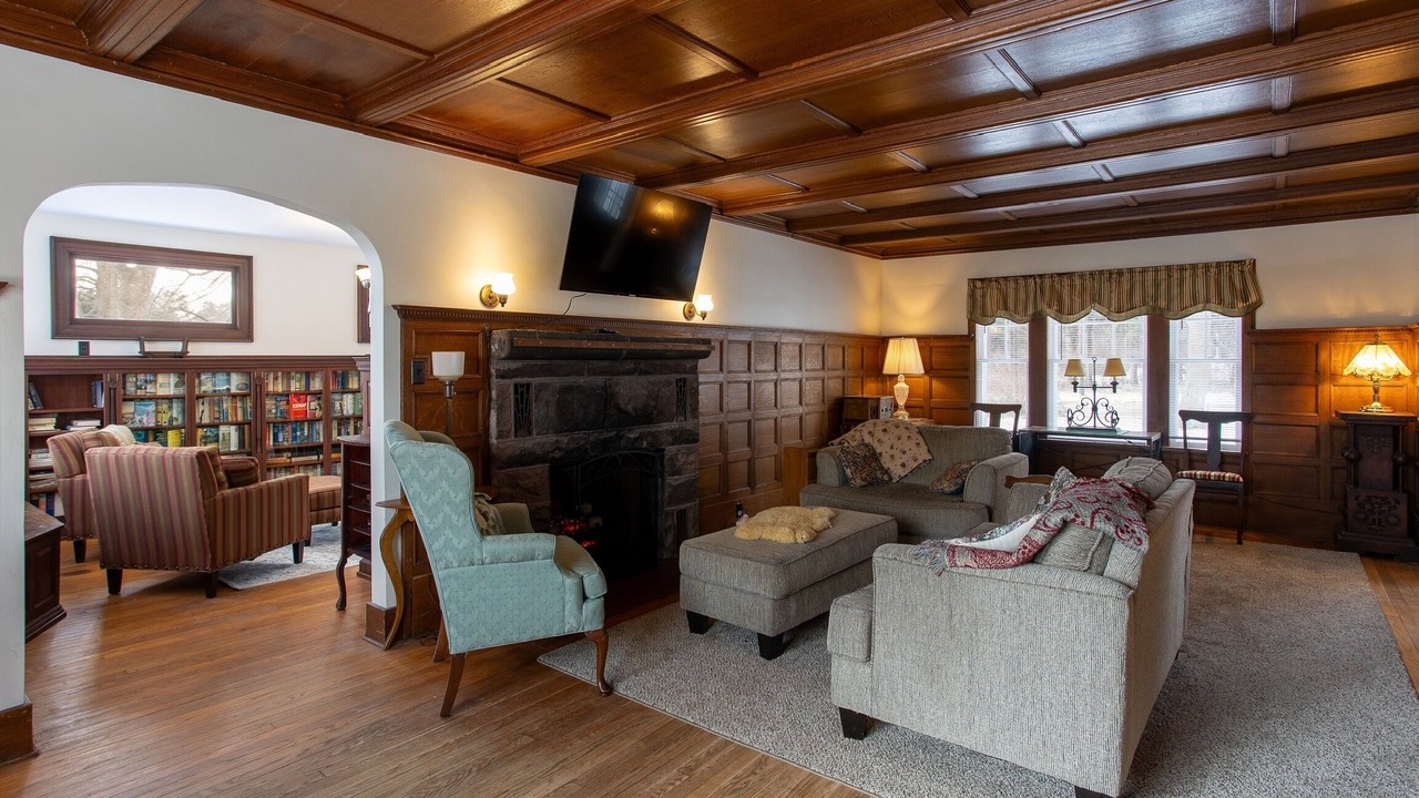 Photo of Livingroom in Pittsfield