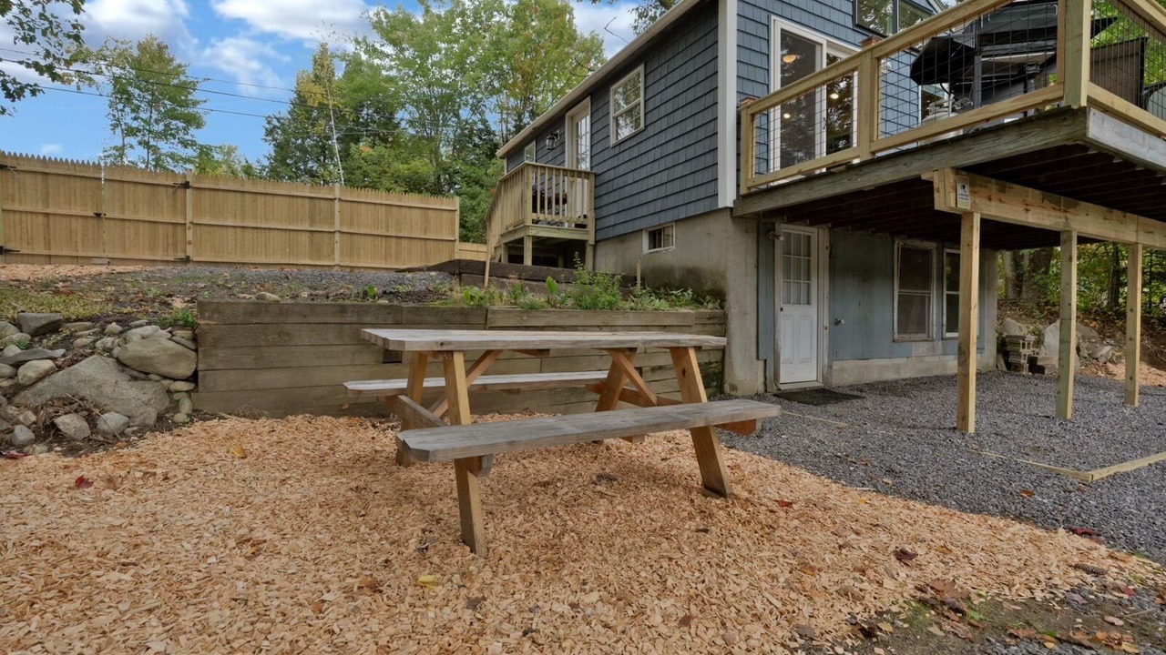 Photo of Outdoor in Lyman