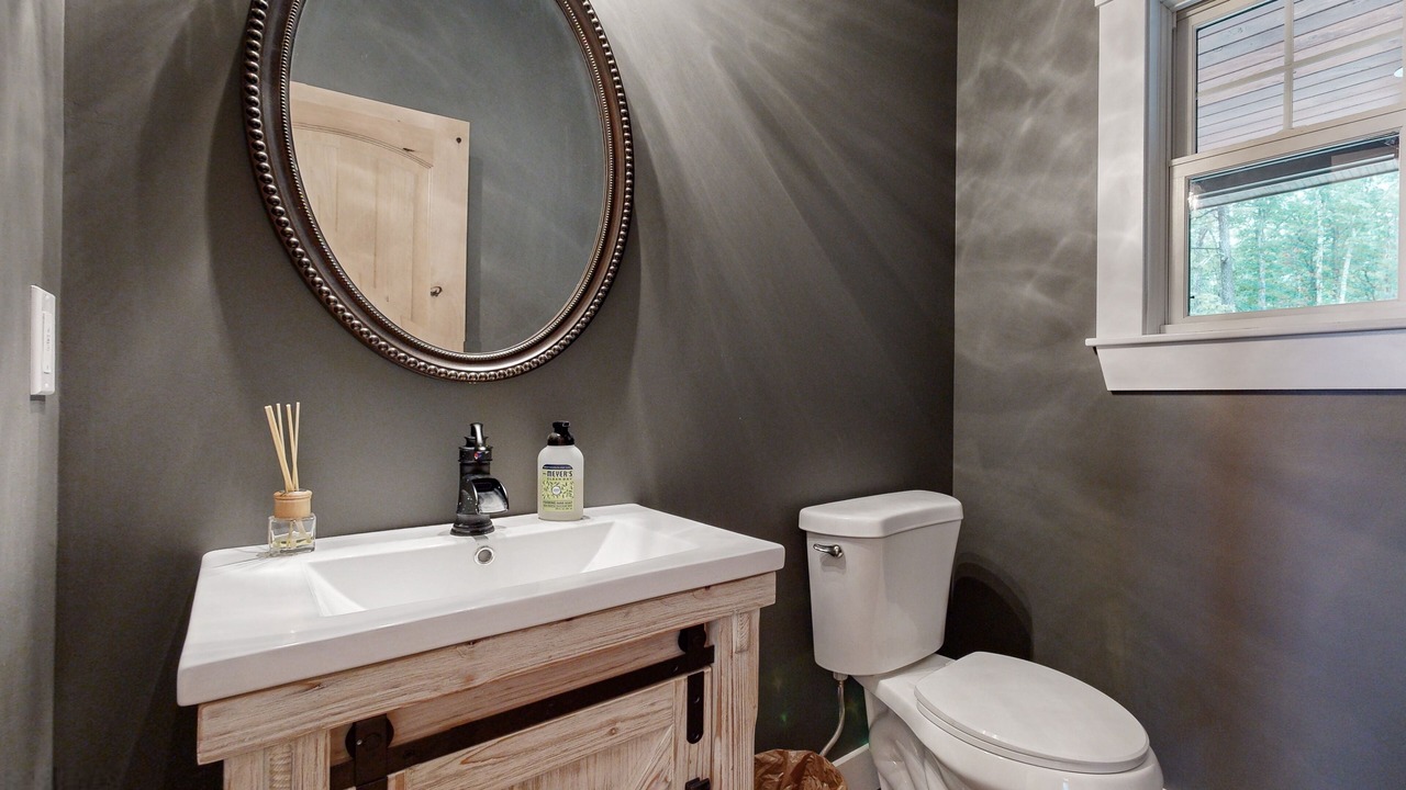 Photo of Bathroom in Sandwich