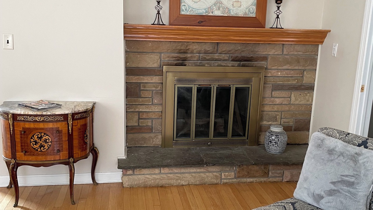 Photo of Livingroom in Trumbull