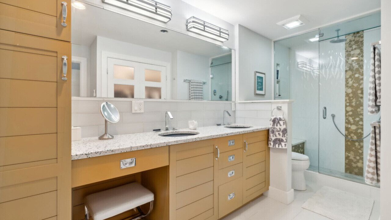 Photo of Bathroom in York Harbor