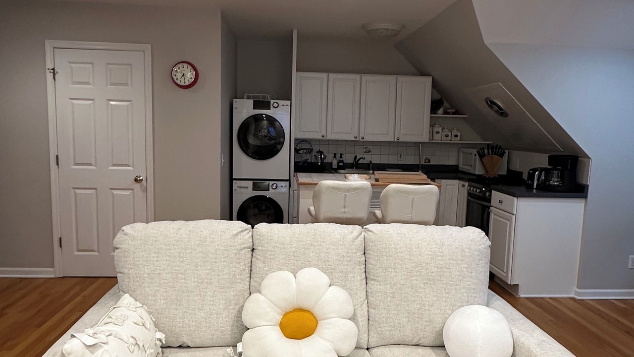 Photo of Livingroom in Trumbull