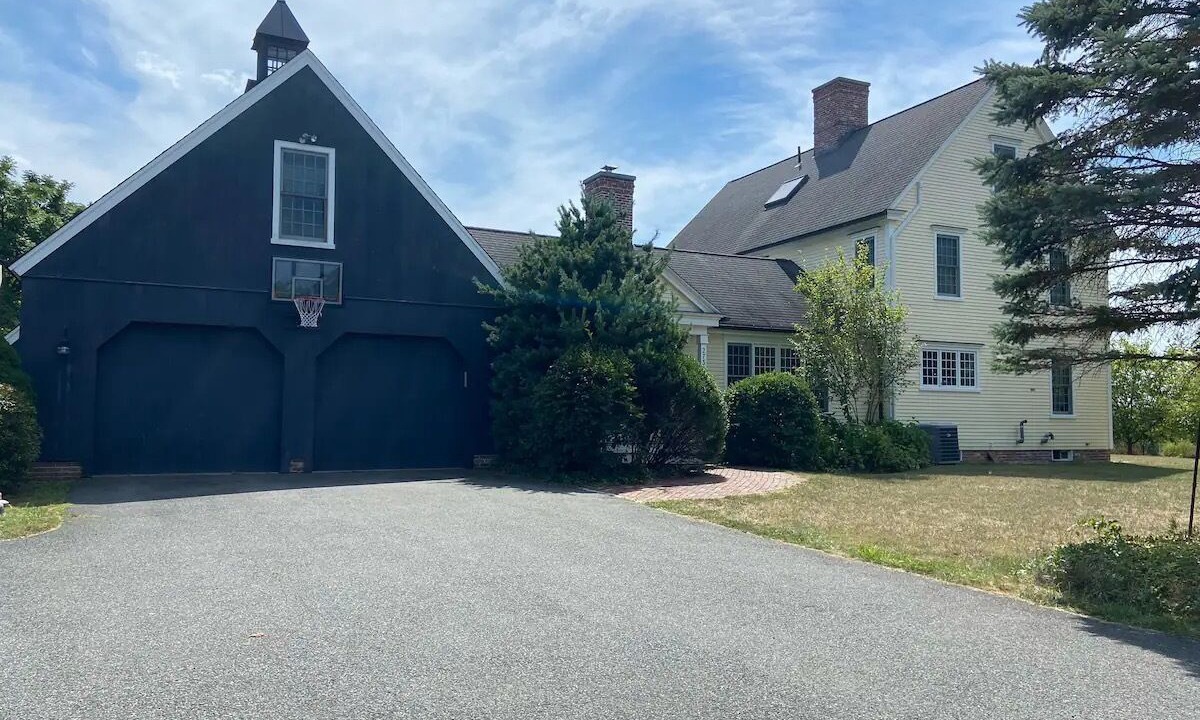 Photo of Outdoor in Amherst