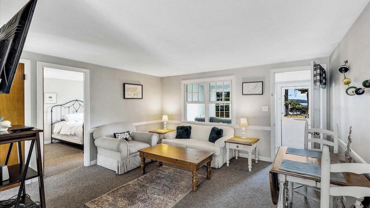 Photo of Livingroom in Mashpee