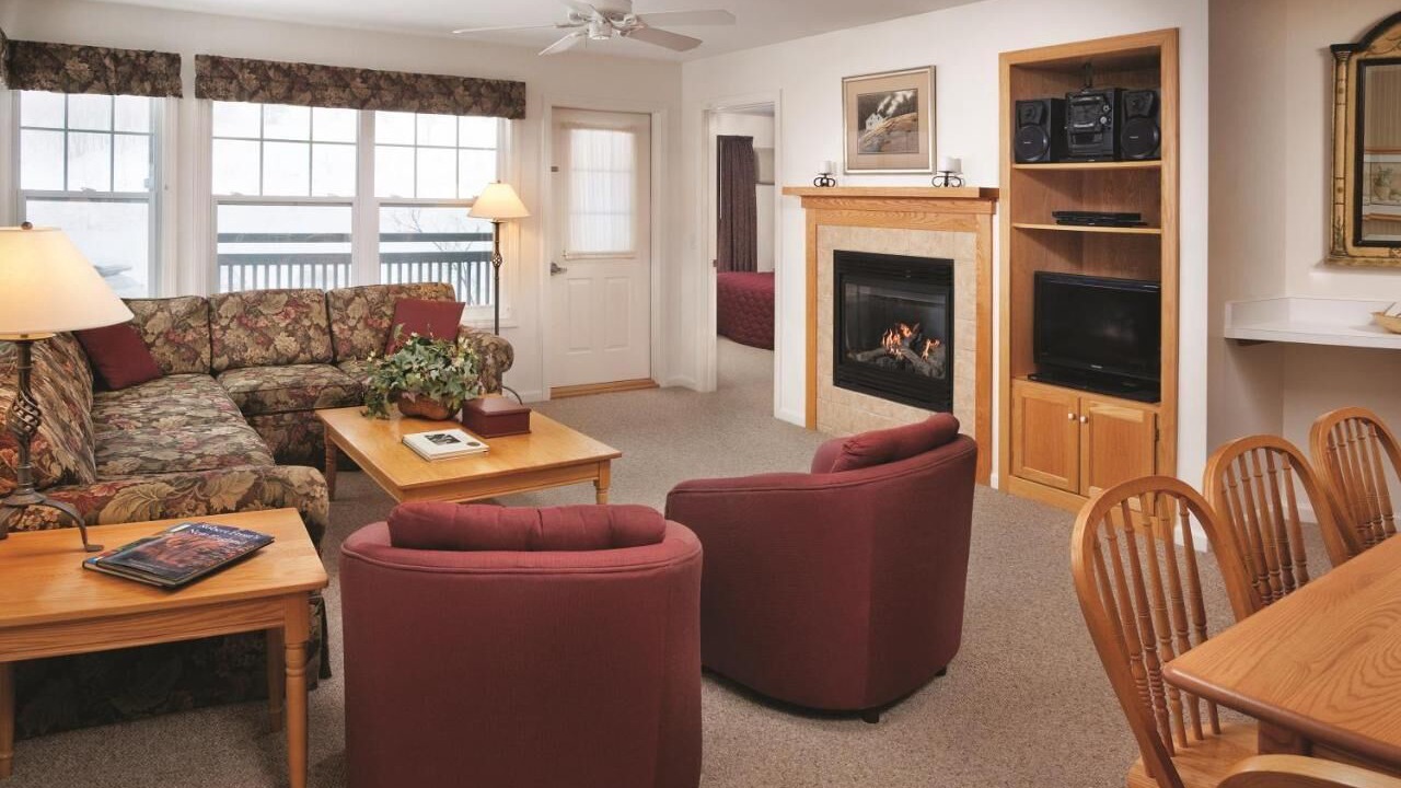 Photo of Livingroom in Jeffersonville