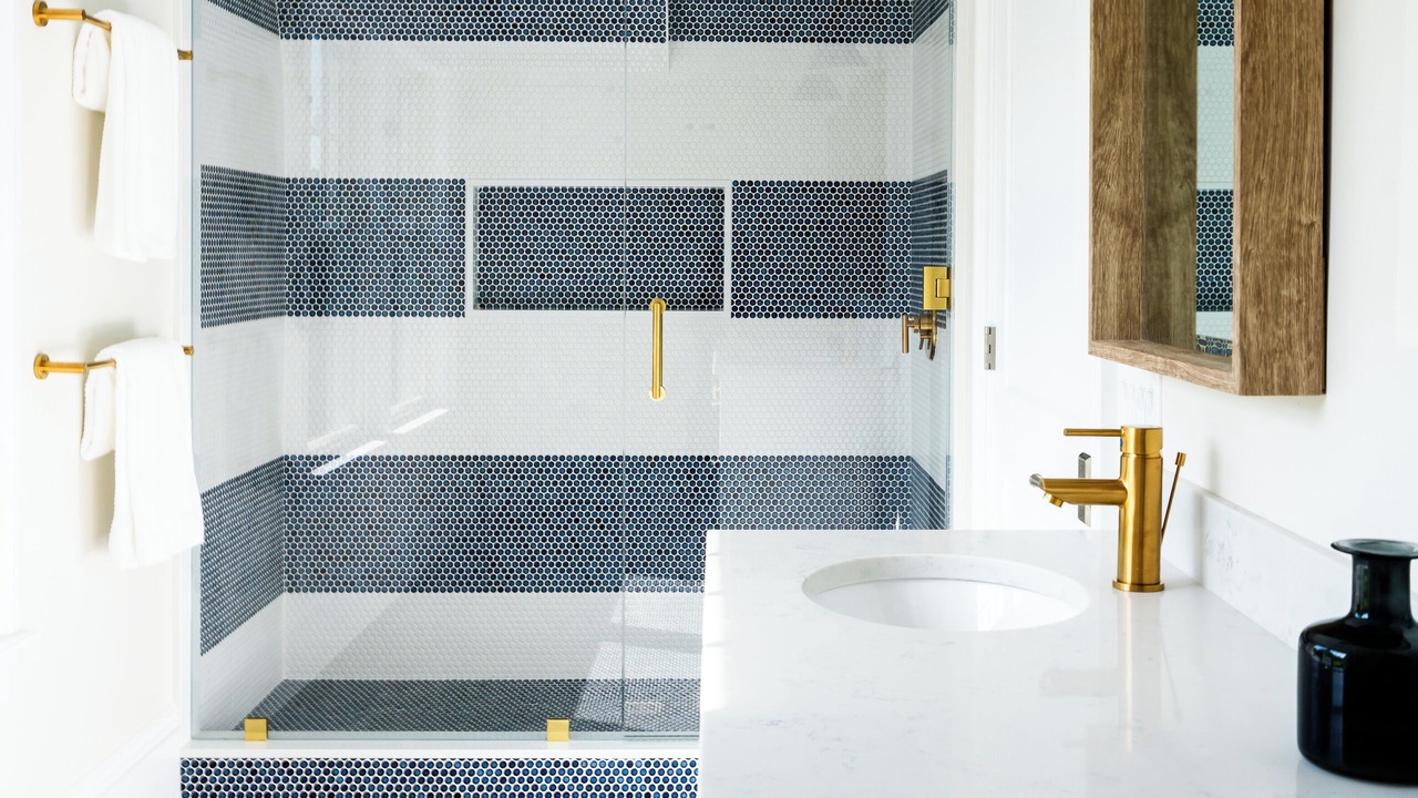 Photo of Bathroom in Shoreby Hill