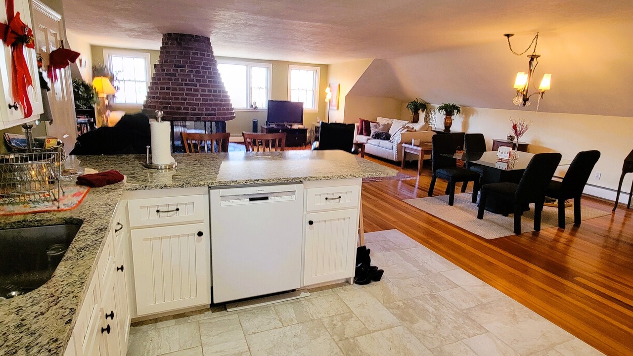 Photo of Kitchen in Bellevue Avenue Historic District