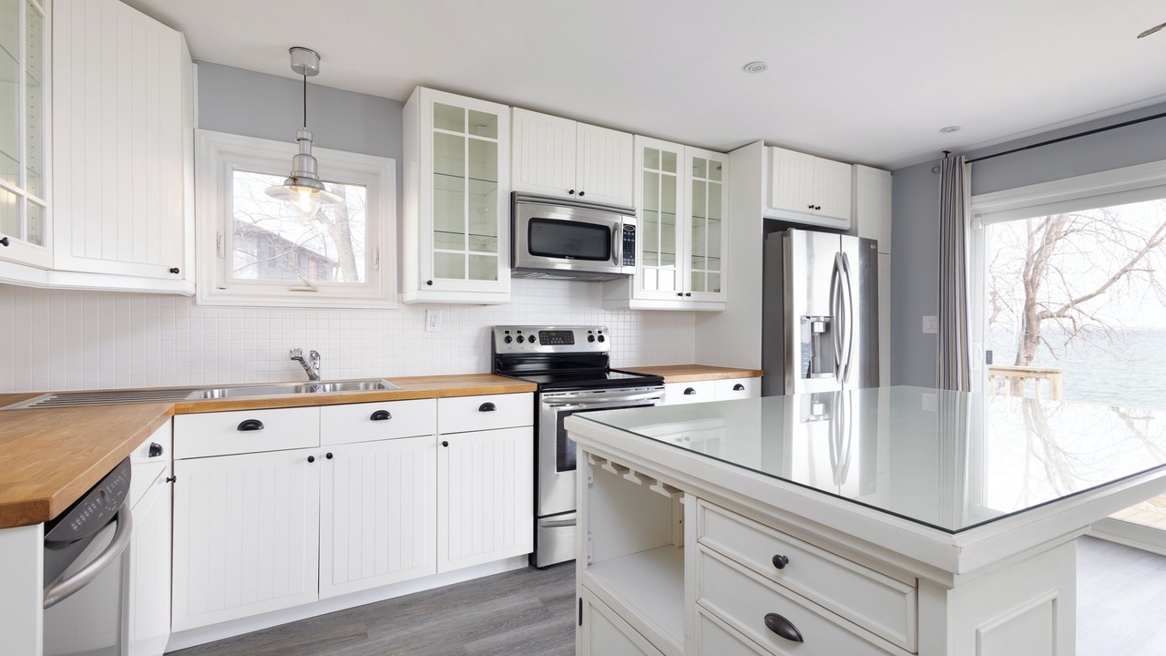 Photo of Kitchen in Stoney Creek