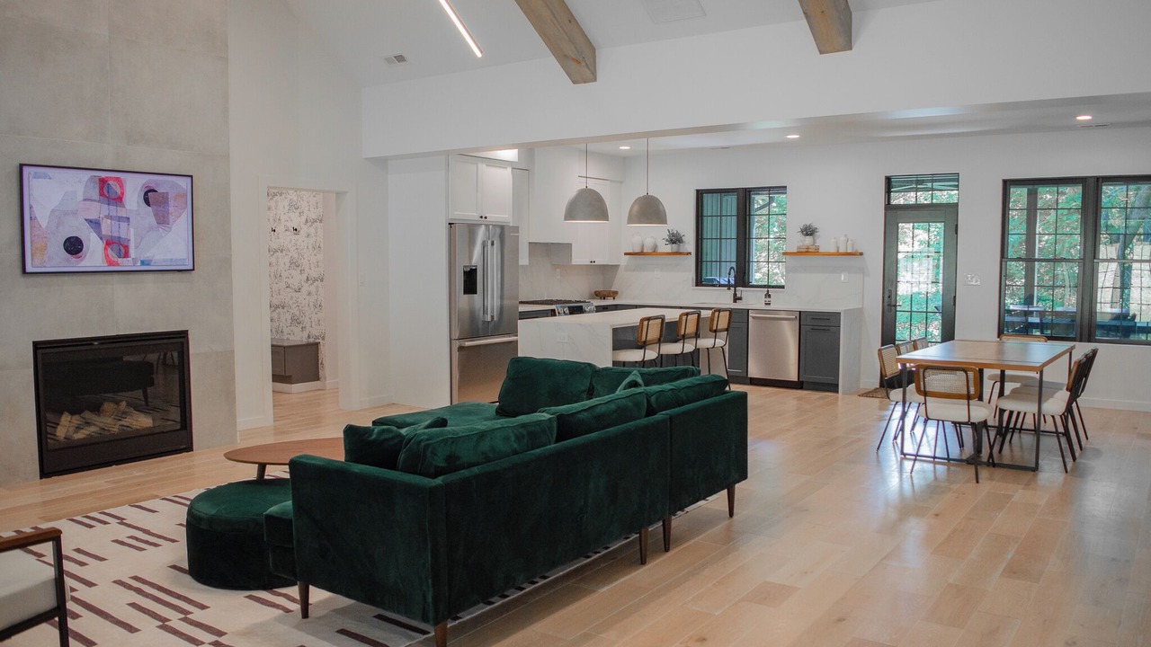 Photo of Livingroom in Marlboro